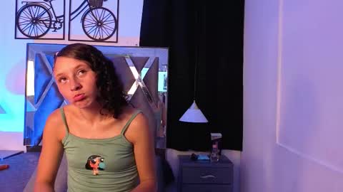 Snapshot of salomewilson chatting on 01/09/26, 08:10 salomewilson online show from 01/09/26, 08:10