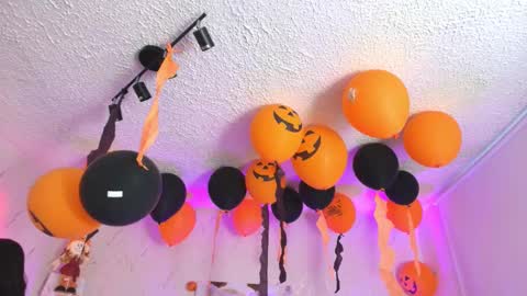 SALOME online show from 10/31/25, 11:11