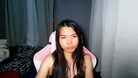 Snapshot of salted_charamel chatting on 06/29/26, 04:29 Marah online show from 06/29/26, 04:29