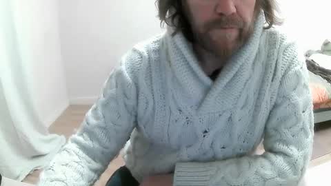 Snapshot of saltimbanquier chatting on 02/04/25, 11:16 Saltimbanquier Salt ou Banquier online show from 02/04/25, 11:16