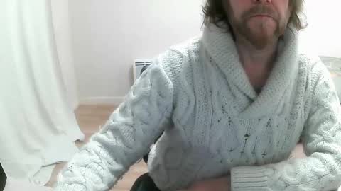 Snapshot of saltimbanquier chatting on 02/11/25, 07:12 Saltimbanquier Salt ou Banquier online show from 02/11/25, 07:12