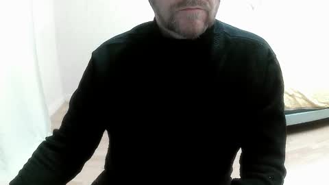 Snapshot of saltimbanquier chatting on 09/16/25, 12:28 Saltimbanquier Salt ou Banquier online show from 09/16/25, 12:28