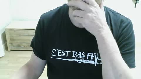 Saltimbanquier  Salt  ou  Banquier  online show from 04/22/26, 09:05