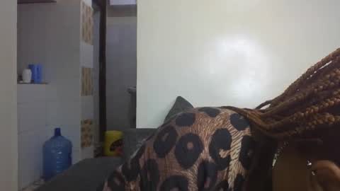 salty_surprise_ online show from 12/01/24, 11:36