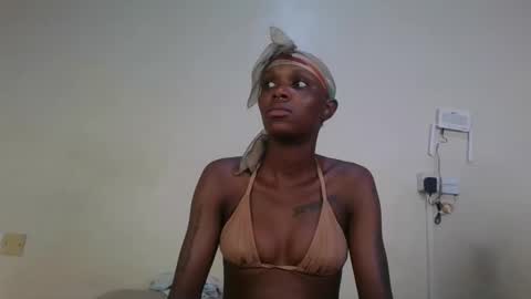 Snapshot of saltysugar20 chatting on 05/11/26, 02:45 Sugarbabe online show from 05/11/26, 02:45