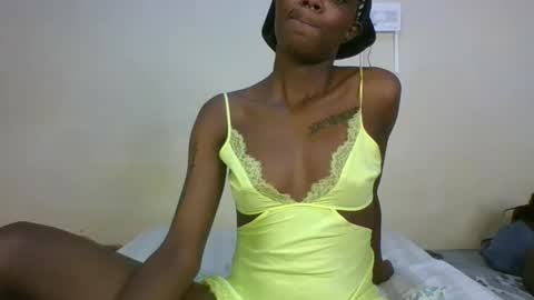 Snapshot of saltysugar20 chatting on 06/11/26, 02:53 Sugarbabe online show from 06/11/26, 02:53