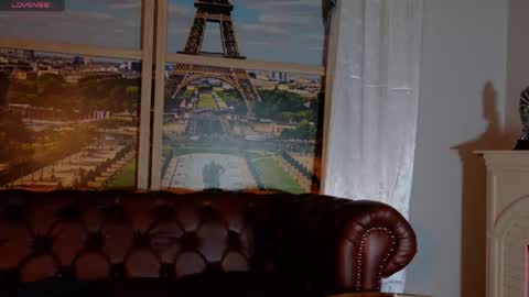 Snapshot of salvatore_damore chatting on 05/15/26, 05:42 SALVATORE online show from 05/15/26, 05:42