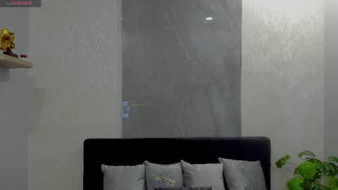 Snapshot of salvatore_damore chatting on 06/17/26, 05:36 SALVATORE online show from 06/17/26, 05:36