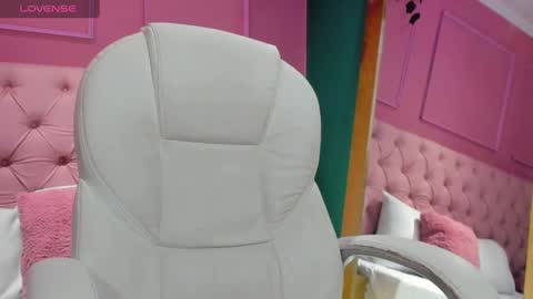 Snapshot of salvatore_monterey chatting on 01/10/25, 04:33 salvatore online show from 01/10/25, 04:33