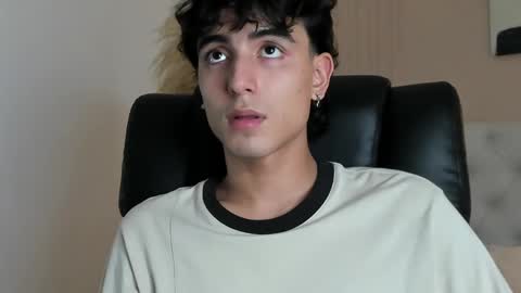 Snapshot of salvatore_monterey chatting on 01/18/25, 11:55 salvatore online show from 01/18/25, 11:55