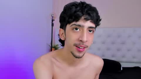 Snapshot of salvatore_monterey chatting on 10/16/25, 08:43 salvatore online show from 10/16/25, 08:43