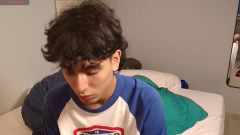 salvatore_montt online show from 03/11/25, 12:54