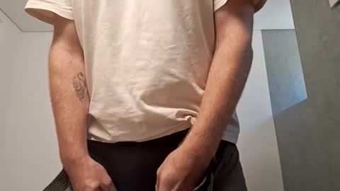 Salvo077 online show from 09/17/25, 04:19