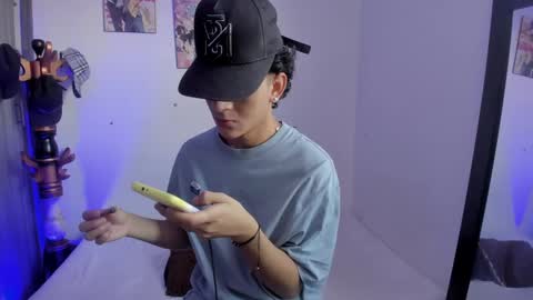 Snapshot of sam__cute chatting on 01/15/25, 10:02 sam__cute online show from 01/15/25, 10:02