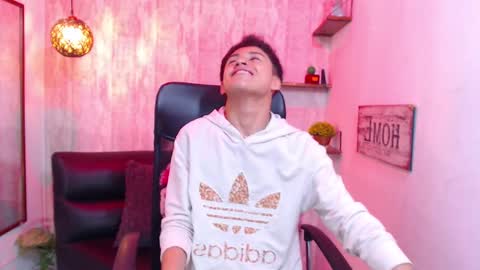 Sam online show from 03/08/25, 04:06