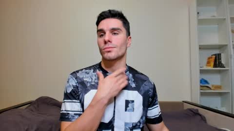 Snapshot of sam_huston18 chatting on 01/09/25, 04:19 BACK IN 2 WEEKS online show from 01/09/25, 04:19