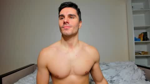 Snapshot of sam_huston18 chatting on 01/16/25, 05:00 BACK IN 2 WEEKS online show from 01/16/25, 05:00