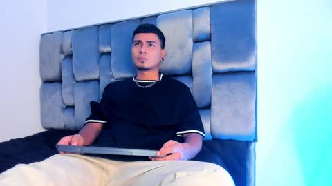 SAM online show from 12/23/25, 08:34