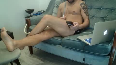 Snapshot of sam_love1985 chatting on 12/24/24, 05:02 sam_love1985 online show from 12/24/24, 05:02