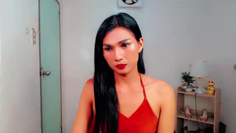 Snapshot of sam_mitinair chatting on 01/08/25, 12:17 sam online show from 01/08/25, 12:17