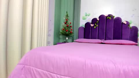 sam_naughty18 online show from 12/20/24, 05:29