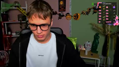 Sam online show from 10/31/25, 09:38