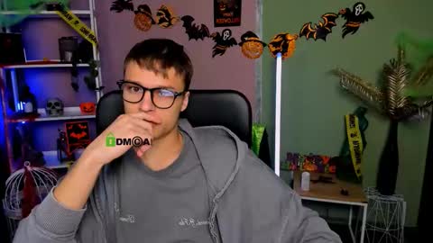 Sam online show from 11/03/25, 08:10