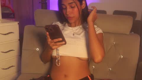 Samantha Roberts online show from 01/09/26, 06:53