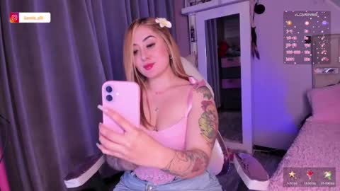 Snapshot of sam_thompsoon_ chatting on 06/01/26, 03:19 Sam online show from 06/01/26, 03:19