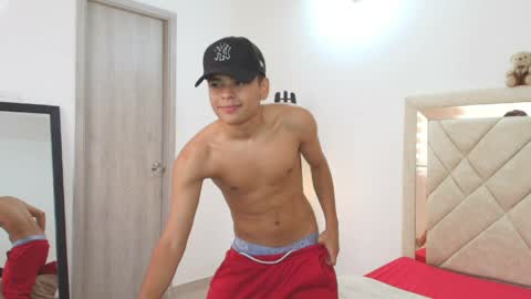 Snapshot of sam_tnt9 chatting on 05/07/26, 03:06 sam_tnt9 online show from 05/07/26, 03:06