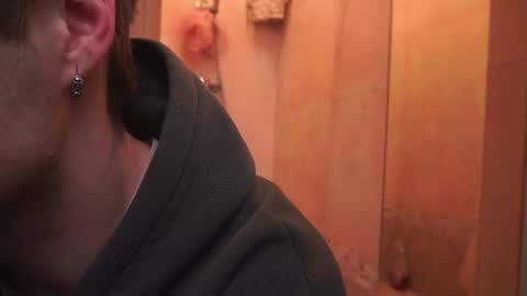 Snapshot of sam_w__ chatting on 02/22/25, 12:16 Sam online show from 02/22/25, 12:16