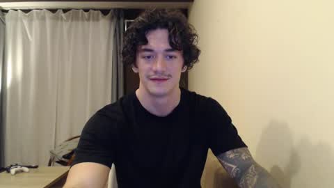 Snapshot of sam_winchest chatting on 02/07/25, 12:42 Sam online show from 02/07/25, 12:42