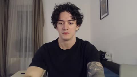 Snapshot of sam_winchest chatting on 10/05/25, 10:51 Sam online show from 10/05/25, 10:51