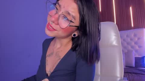 Snapshot of samabiecrussie chatting on 05/04/26, 11:01 samabiecrussie online show from 05/04/26, 11:01