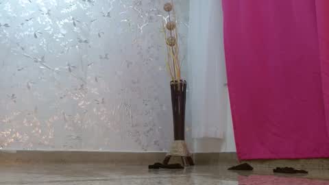 samanta online show from 02/09/25, 02:40