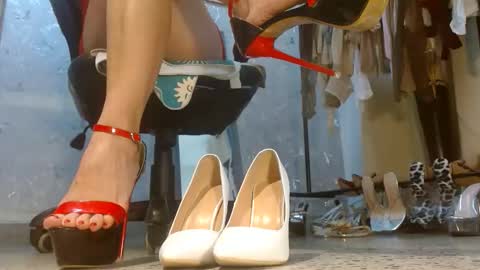 Snapshot of samanta_brownn_ chatting on 05/11/26, 02:45 samanta online show from 05/11/26, 02:45