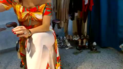 Snapshot of samanta_brownn_ chatting on 07/07/26, 11:25 samanta online show from 07/07/26, 11:25