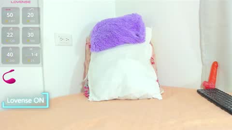 Samantha online show from 02/25/26, 10:52