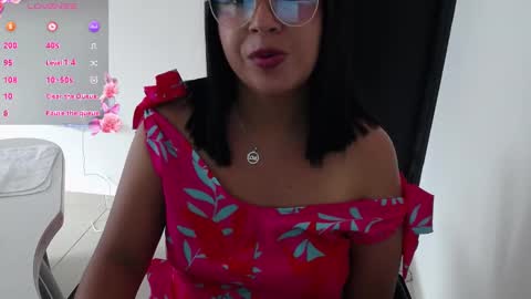 Snapshot of samanta_owen chatting on 02/01/25, 09:40 SAMANTA OWEN online show from 02/01/25, 09:40
