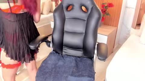 samantha   online show from 12/21/25, 08:38