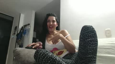 samanta online show from 04/01/26, 01:39