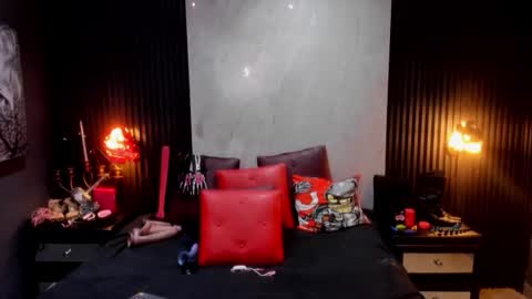 Samanta online show from 04/17/26, 07:28