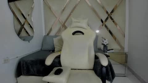 samantaht online show from 12/06/24, 01:44