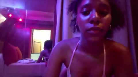 Snapshot of samantakiki chatting on 03/14/26, 01:38 Samantha online show from 03/14/26, 01:38