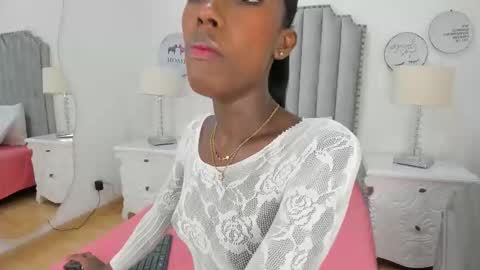 Samanta online show from 11/04/25, 07:57