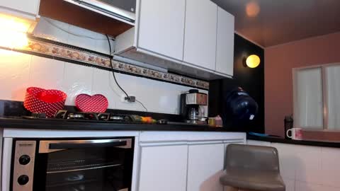 Samanta... online show from 02/01/25, 08:26