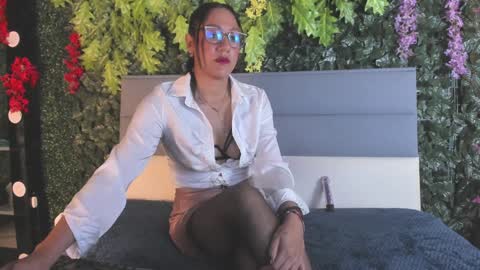 Samantha  online show from 01/15/25, 11:32