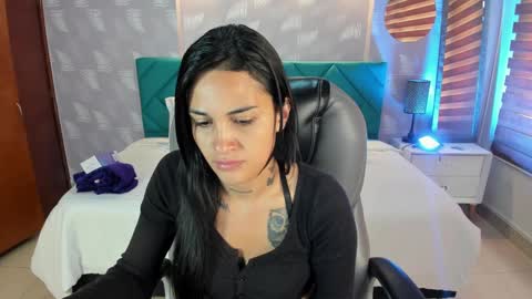 Snapshot of samantha__gomez1 chatting on 09/17/25, 12:51 natalia online show from 09/17/25, 12:51