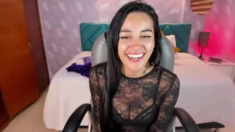 Snapshot of samantha__gomez1 chatting on 09/26/25, 02:21 natalia online show from 09/26/25, 02:21