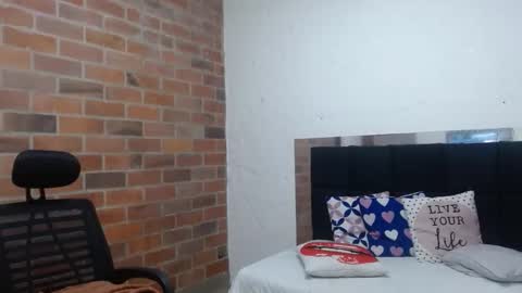 SAMANTHA online show from 02/25/26, 03:27